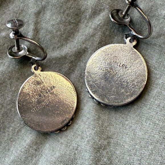 Paul Miller Mid-century Modern Sterling Silver Screw back Earrings - Picture 3 of 9